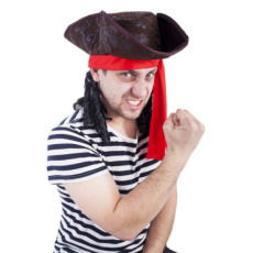 Klobouk pirát s vlasy dospělý